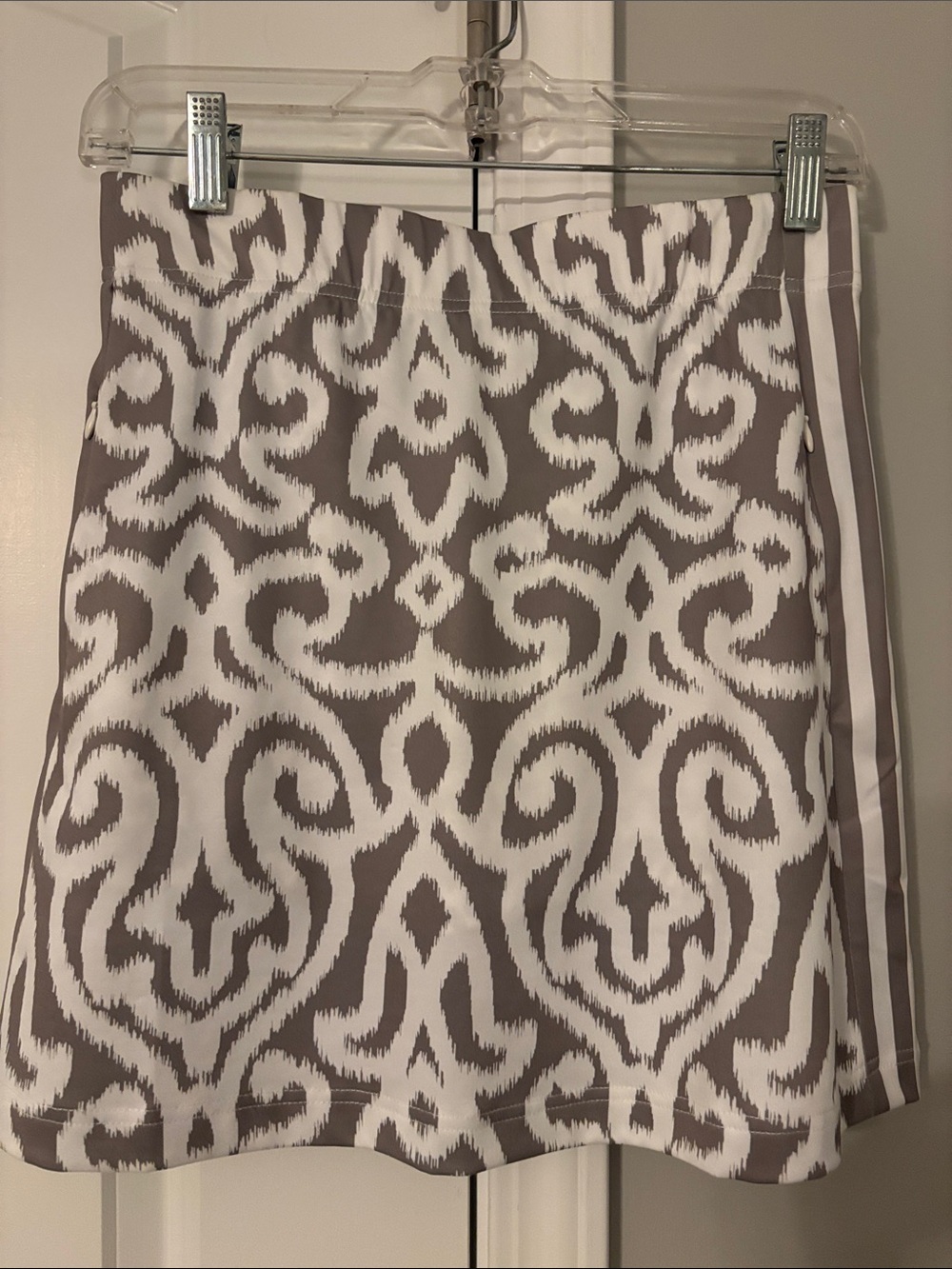 Gretchen Scott Designs Taupe and White Mini Skirt